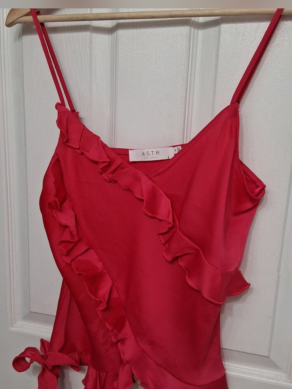 NWT ASTR Bright Pink Asymmetrical Ruffled Camisole    Size M
